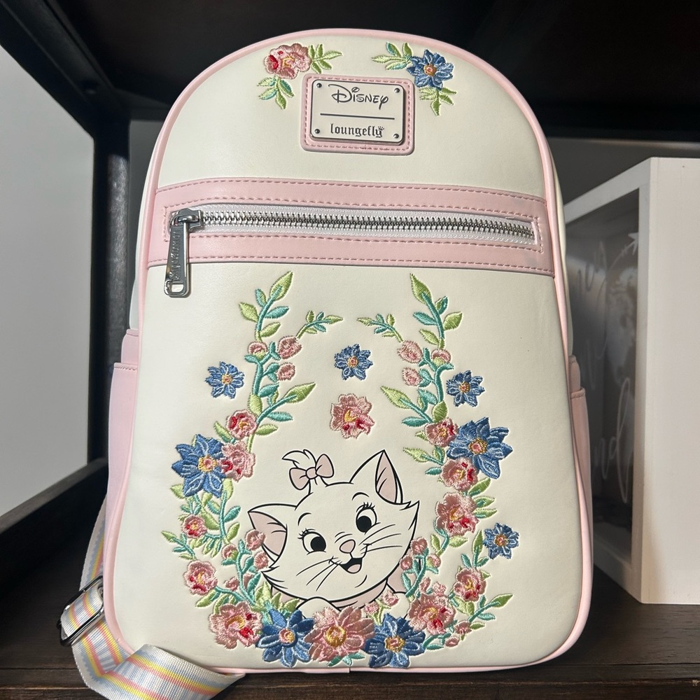 Disney loungefly aristocats